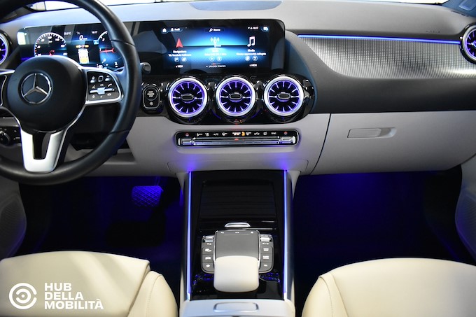 MERCEDES-BENZ GLA 180 d Automatic Sport Plus